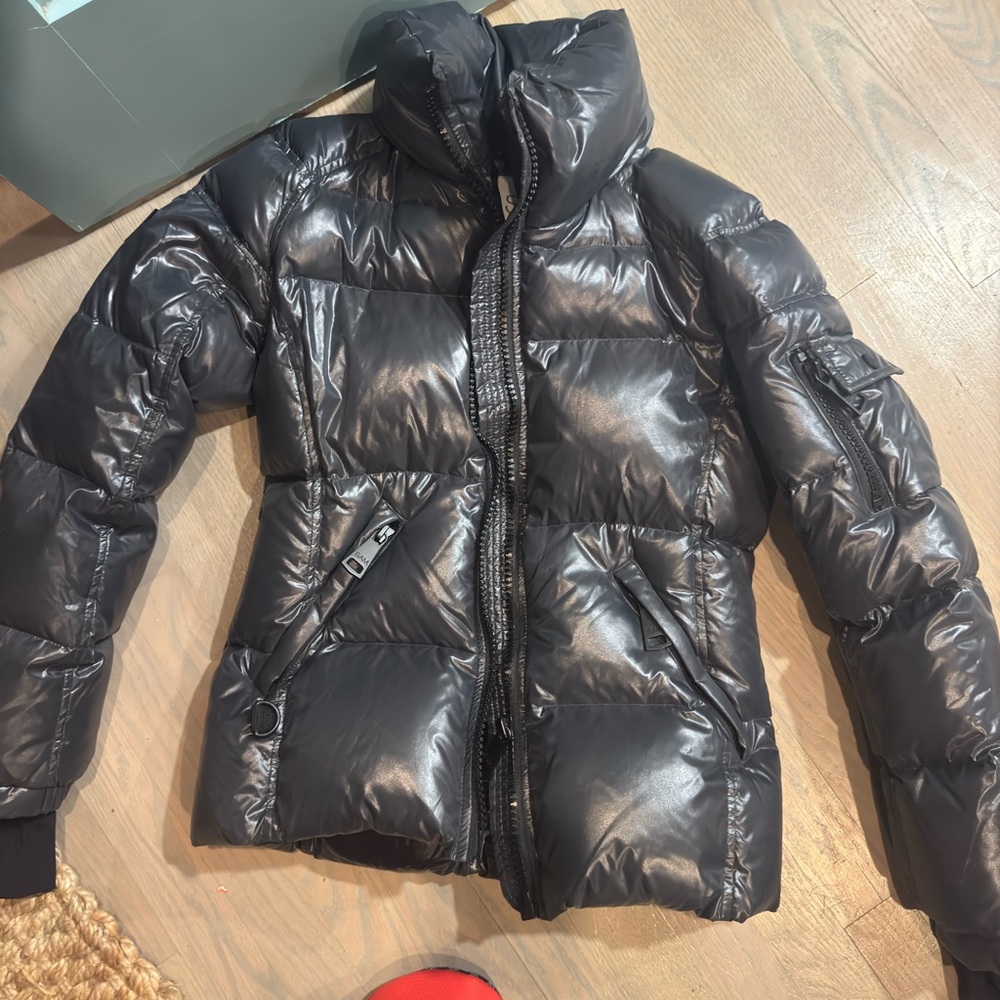 Women's Shiny Black Puffer Jacket